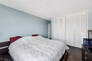 12520 Edgewater Dr, Oakwood, OH 44107 - Photo 2