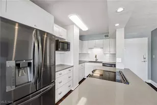 12520 Edgewater Dr, Oakwood, OH 44107 - Photo 10