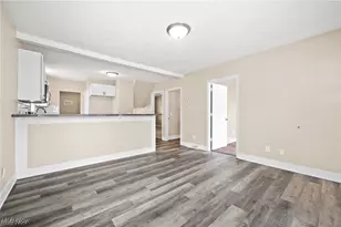 1517 16th St NE, Canton, OH 44705 - Photo 4