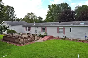 61691 Wintergreen Rd, Lore City, OH 43755 - Photo 4