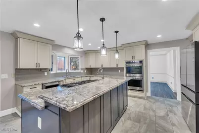 6560 Queens Way, North Royalton, OH 44133 - Photo 10