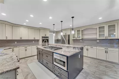 6560 Queens Way, North Royalton, OH 44133 - Photo 8