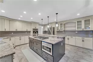 6560 Queens Way, North Royalton, OH 44133 - Photo 8