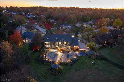 6560 Queens Way, North Royalton, OH 44133 - Photo 2