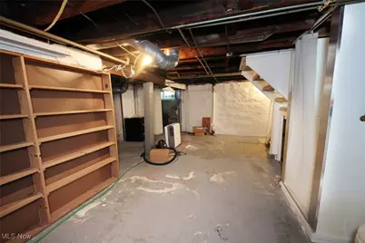 908 Phoenix Avenue, Chester, WV 26034 - Photo 32