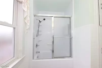 908 Phoenix Avenue, Chester, WV 26034 - Photo 18