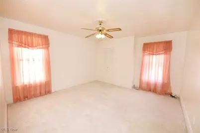 908 Phoenix Avenue, Chester, WV 26034 - Photo 24