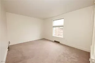 908 Phoenix Ave, Chester, WV 26034 - Photo 26