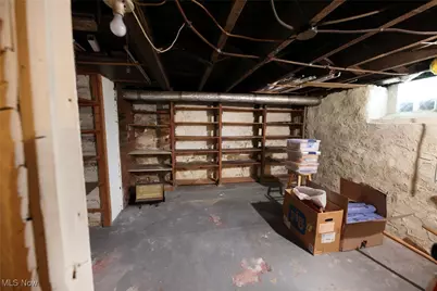 908 Phoenix Avenue, Chester, WV 26034 - Photo 34