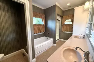 241 Fairway Dr, Millersburg, OH 44654 - Photo 26