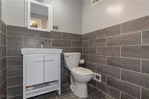 13800 Fairhill Rd, Huber Heights, OH 44120 - Photo 20