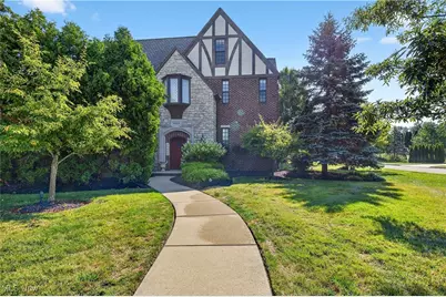 39489 Tudor Drive, Willoughby, OH 44094 - Photo 2