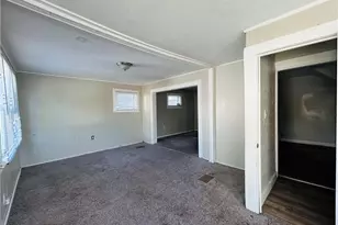 13401 Rugby Rd, Loveland, OH 44110 - Photo 10