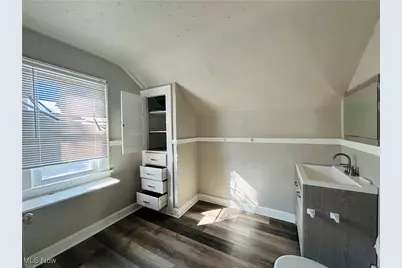 13401 Rugby Road, Loveland, OH 44110 - Photo 16