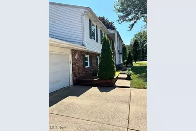 8079 Windward Trace Circle NW, Massillon, OH 44646 - Photo 4