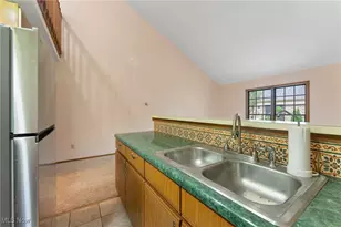 1707 Westhampton Dr, Austintown, OH 44515 - Photo 10