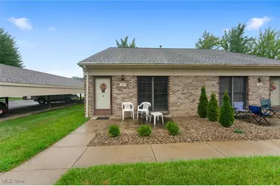 1707 West Hampton Drive, Austintown, OH 44515 - Photo 1