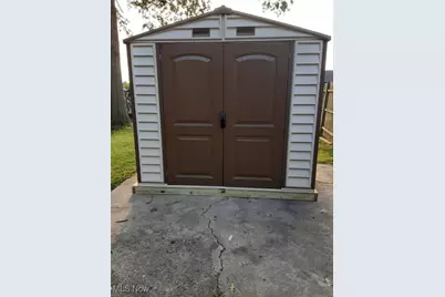 3916 Howard Street, Youngstown, OH 44512 - Photo 4