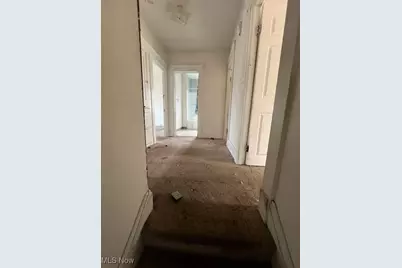 9618 Raymond Avenue, Loveland, OH 44104 - Photo 6