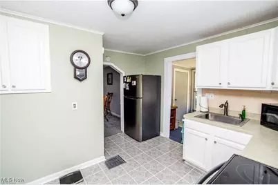 110 Boardman Boulevard, Boardman, OH 44512 - Photo 4