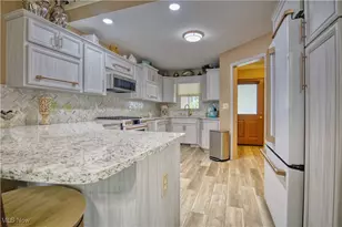 7017 Kirk Rd, Canfield, OH 44406 - Photo 6