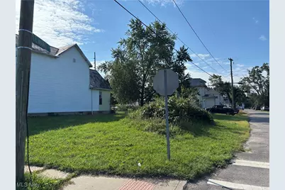 1848 Ridge Avenue, Zanesville, OH 43701 - Photo 1