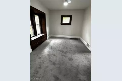 1103 Sawyer Avenue, Akron, OH 44310 - Photo 10