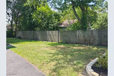 914 W 50th Street, Ashtabula, OH 44004 - Photo 4