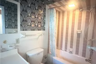 1386 E 53 Th St, Loveland, OH 44103 - Photo 8