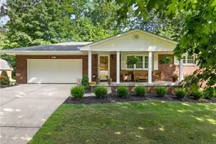 55899 Poplar Dr, Bellaire, OH 43906 - Photo 2