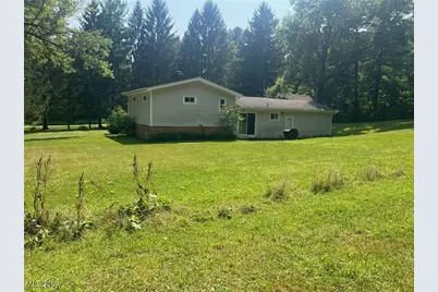 10504 Mulberry Road, Chardon, OH 44024 - Photo 4