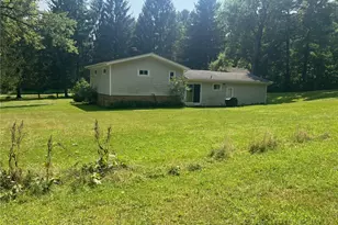 10504 Mulberry Rd, Chardon, OH 44024 - Photo 4