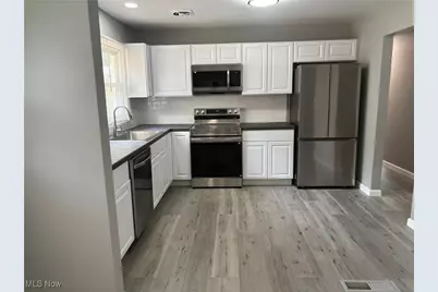 97 Idlewood Road, Austintown, OH 44515 - Photo 2