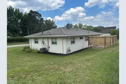 97 Idlewood Road, Austintown, OH 44515 - Photo 18