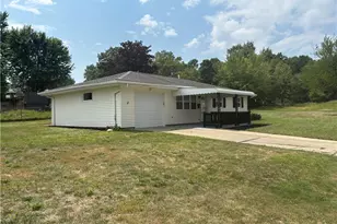 97 Idlewood Rd, Austintown, OH 44515 - Photo 16