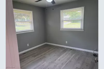 97 Idlewood Road, Austintown, OH 44515 - Photo 6