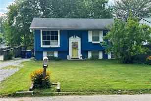 1729 Allen Ave, Ashtabula, OH 44004 - Photo 2