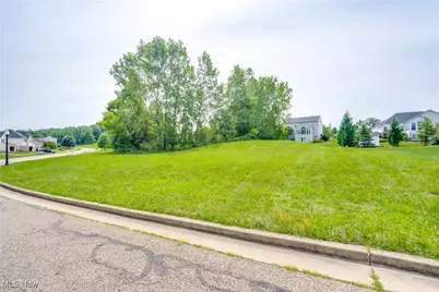 308 52nd Street NW, Canton, OH 44709 - Photo 2