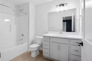 143 Town Centre Dr, Grandview Heights, OH 44147 - Photo 30