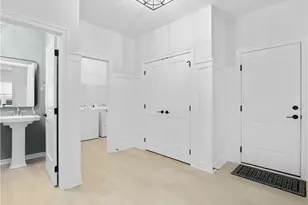 143 Town Centre Dr, Grandview Heights, OH 44147 - Photo 10