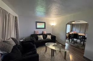 7696 Laumer Ave, Loveland, OH 44105 - Photo 4