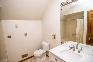 3465 Pennsylvania Ave, Weirton, WV 26062 - Photo 8