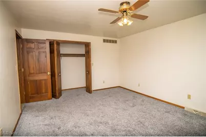 3465 Pennsylvania Avenue, Weirton, WV 26062 - Photo 24