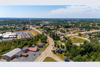 3465 Pennsylvania Avenue, Weirton, WV 26062 - Photo 10