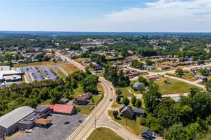 3465 Pennsylvania Ave, Weirton, WV 26062 - Photo 10