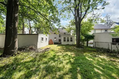 1468 Parkhill Road, Cleveland Heights, OH 44121 - Photo 26