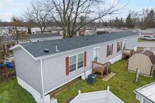 12860 Mayfield Rd, Chardon, OH 44024 - Photo 4