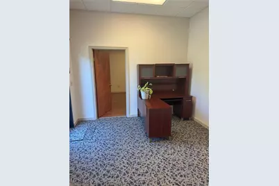 908 E Waterloo Road, Akron, OH 44306 - Photo 2