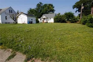 4484-4488 W 149th St, Loveland, OH 44135 - Photo 4