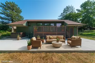 433 Chestnut Rd, Green Hills, OH 44131 - Photo 4